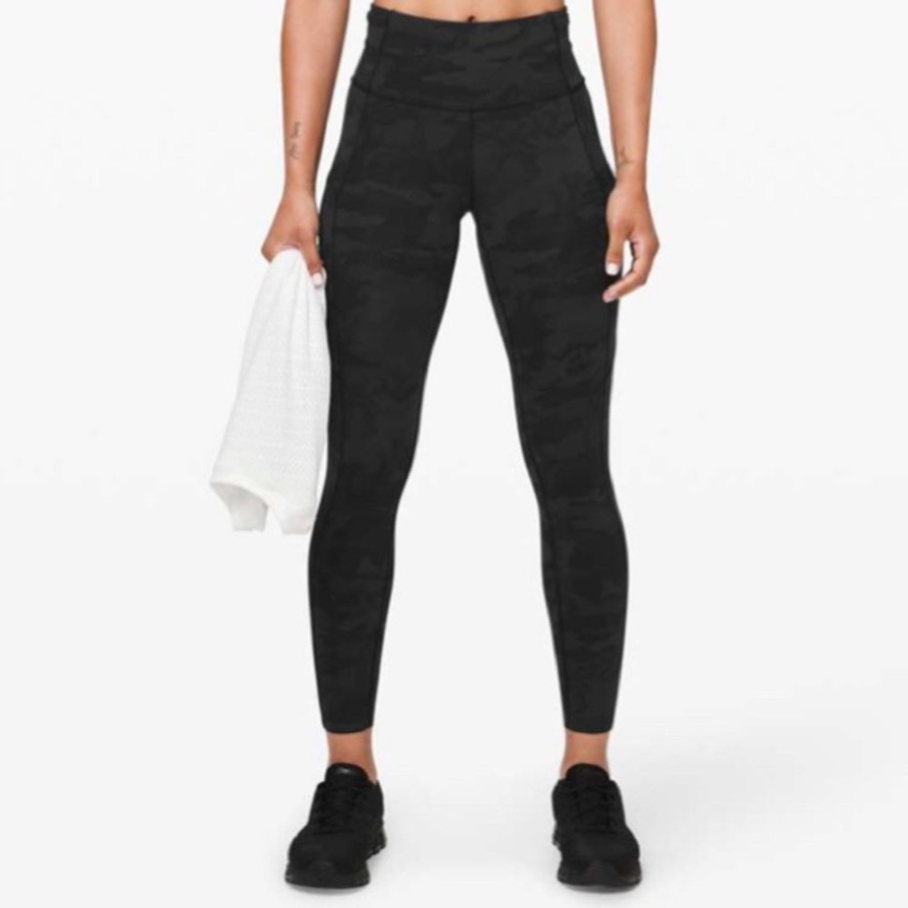 Lululemon Camo Fast and Free Tight II 25" size 4